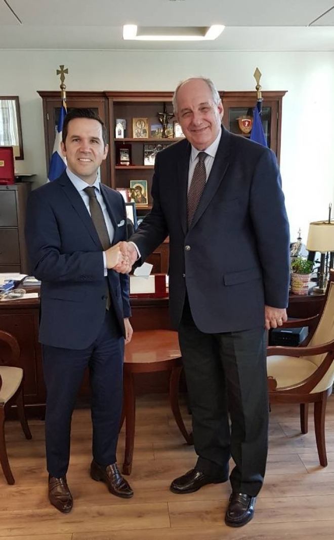Συνάντηση Υφυπουργού Εξωτερικών, Τέρενς Κουίκ, με τον Πρόεδρο του Παγκοσμίου Συμβουλίου Ηπειρωτών, Χρυσόστομο Δήμου (Αθήνα, 29.03.2018)